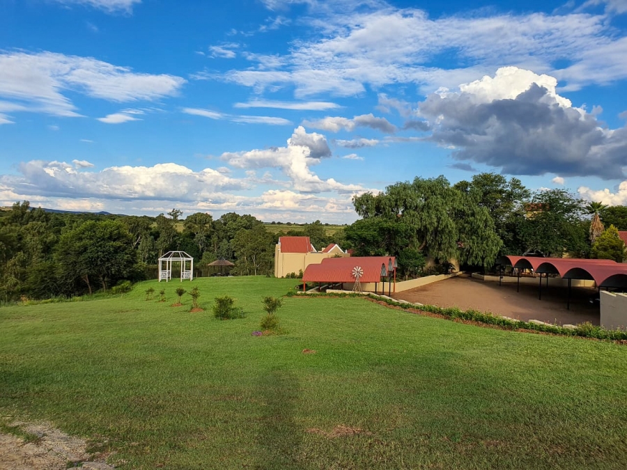 Commercial Property for Sale in Lindequesdrif North West